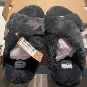 TOMS forged iron faux fur slipper